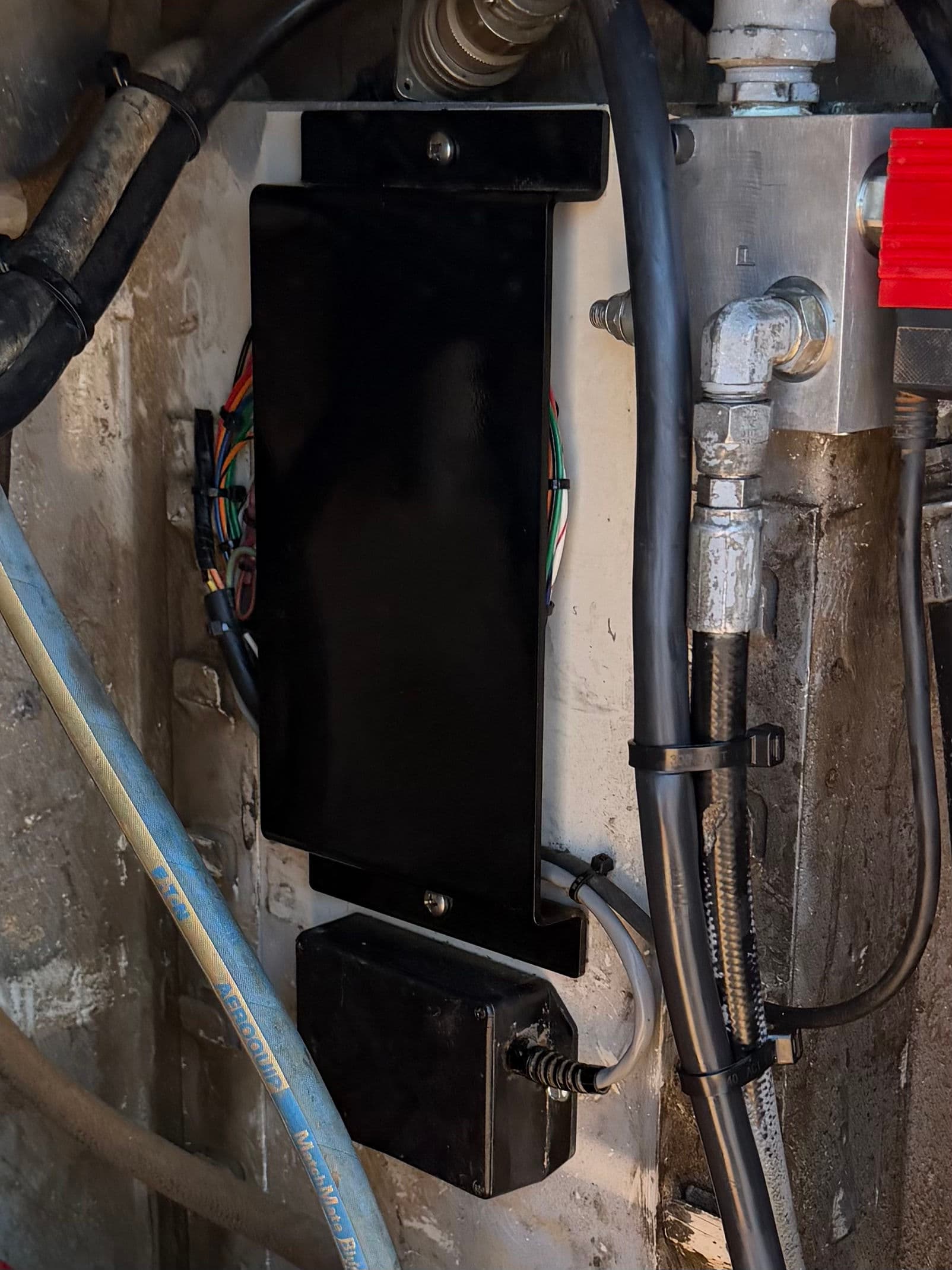 Gallery photos for Crane Wiring Harness Replacement Keeps Heavy Equipment Running: Image #3
